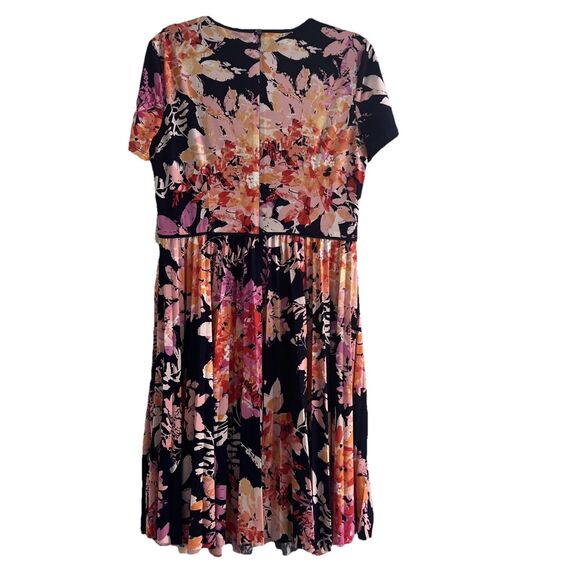 Maggy London Women's Vibrant Floral Knit Pleated Dress Navy Blue 12 knee length - Picture 7 of 7